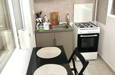 Аренда небольшой уютной 2-комнатной квартиры, 40 м², Кьяжна, сектор 6, Бухарест, Румыния